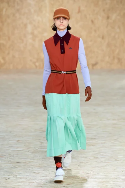 Look 25